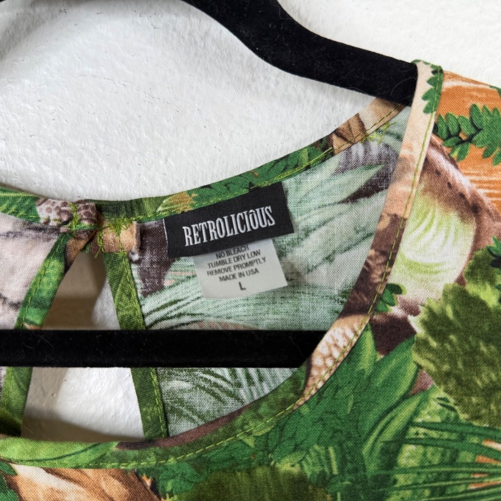Retrolicious Dress Green Sz L Dinosaur Jurassic Jungle Tropical Novelty - Picture 3 of 10